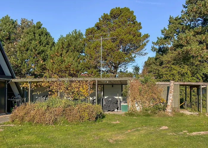 Дом отдыха 2 Bedroom In *