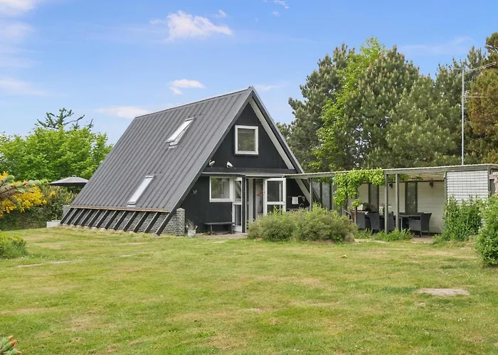 2 Bedroom In Дом отдыха *